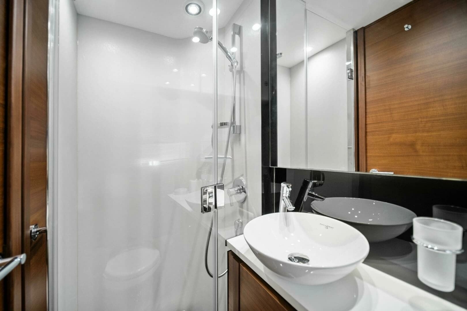 2015 Princess F60 - Image 31