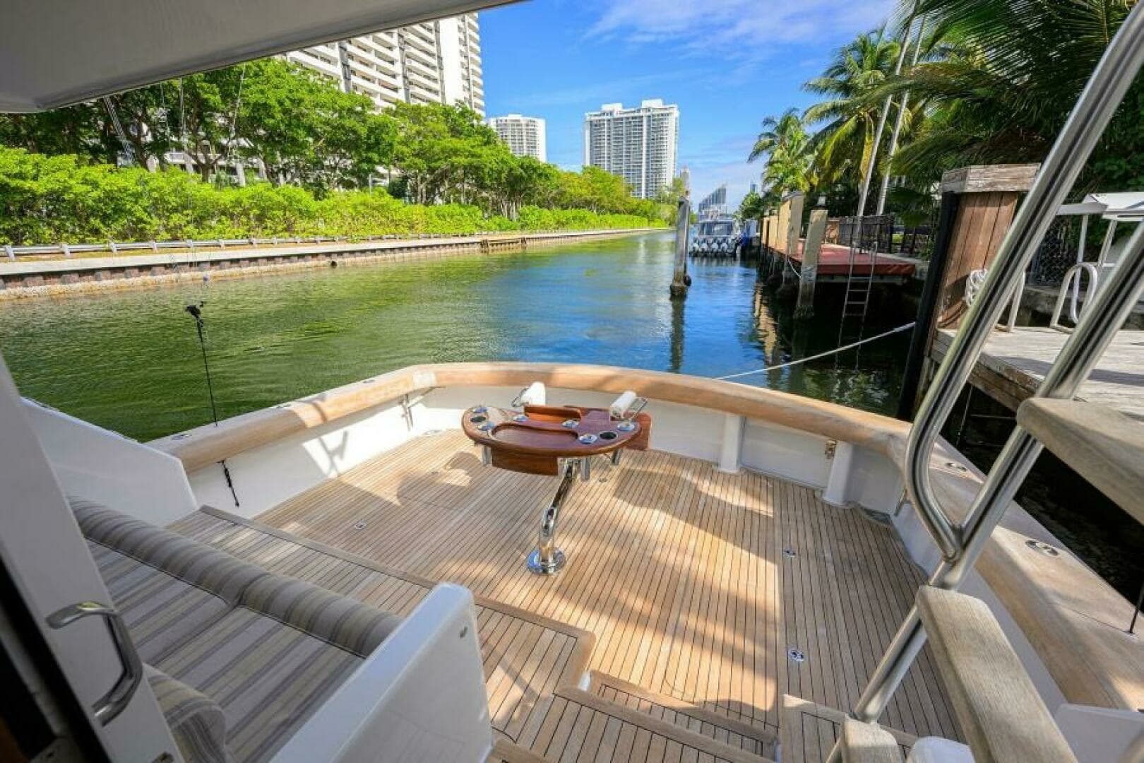 2008 Viking 60 Convertible - Image 12
