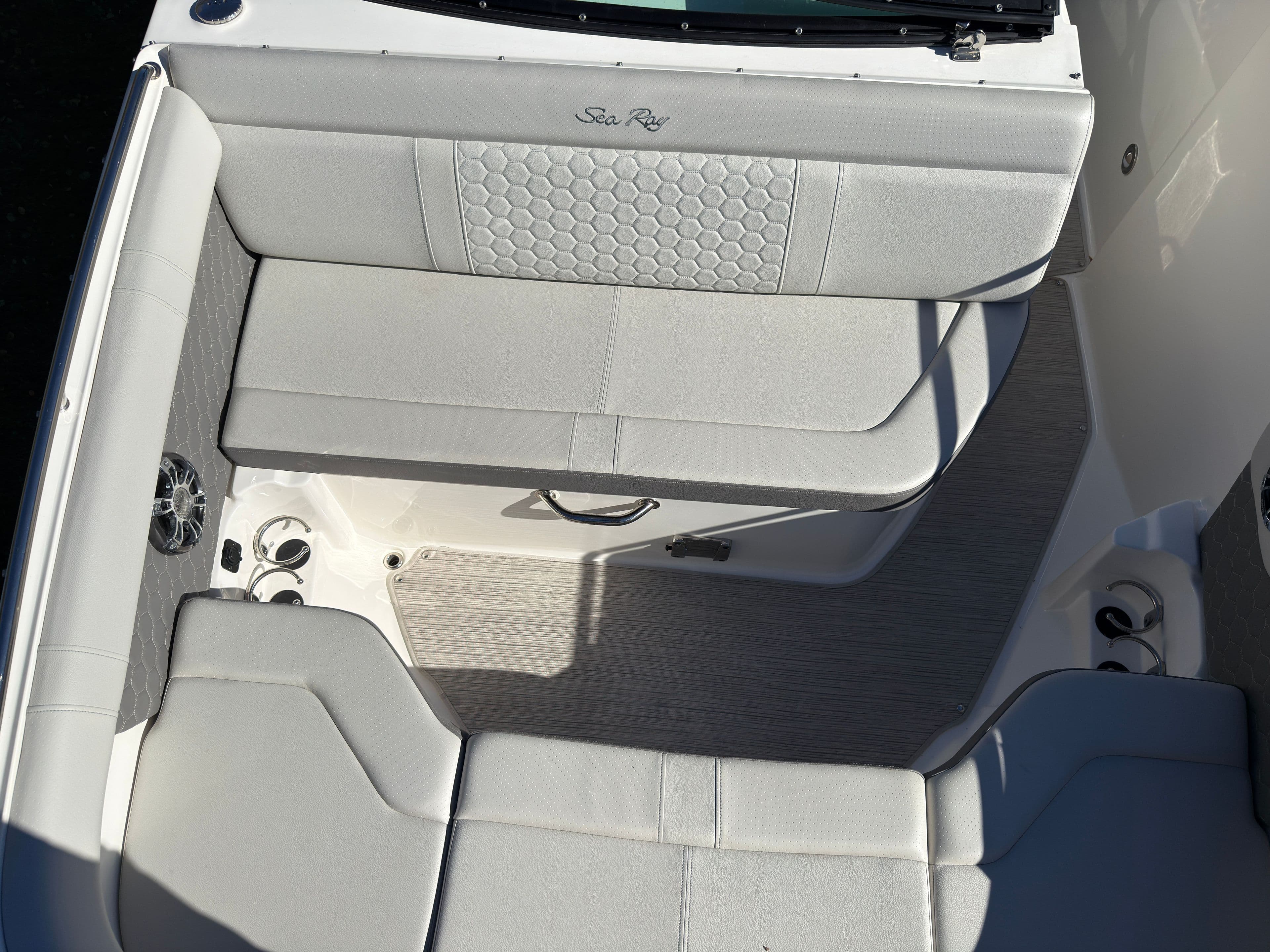 2022 Sea Ray SDX 250 - 36