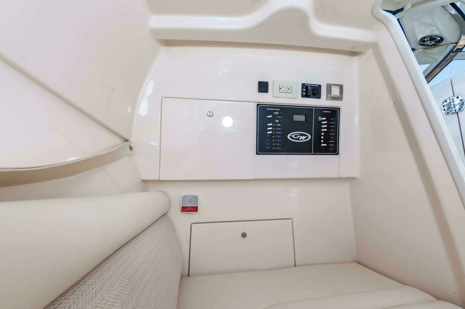 2022 Grady-White — - Image 47