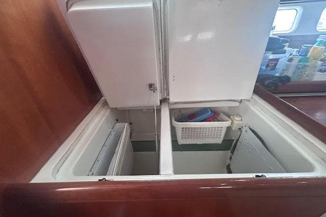 Interior view of 2001 Beneteau Oceanis 461 yacht's storage compartments.