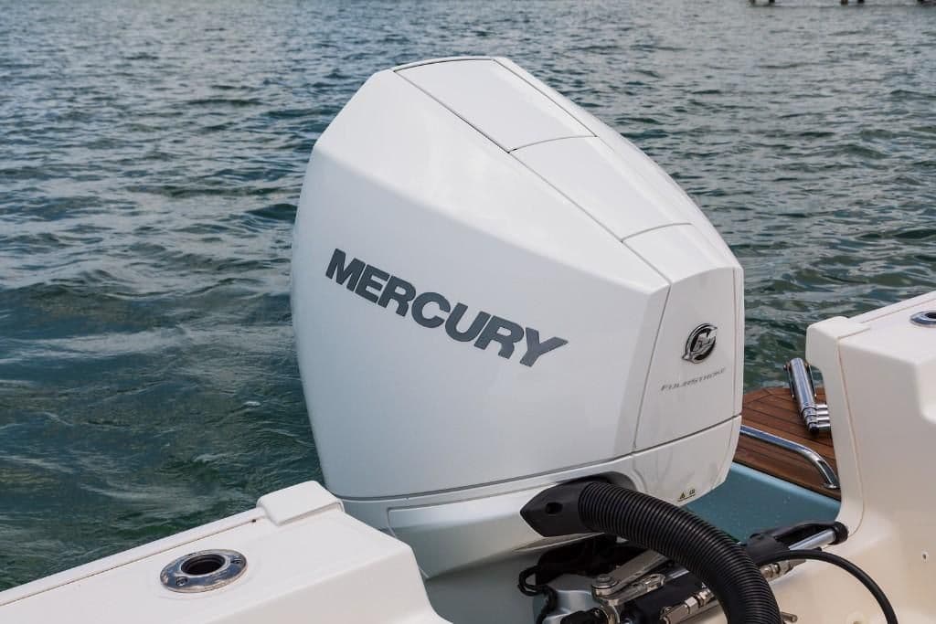 2023-Boston-Whaler-210-Montauk-MarineMax