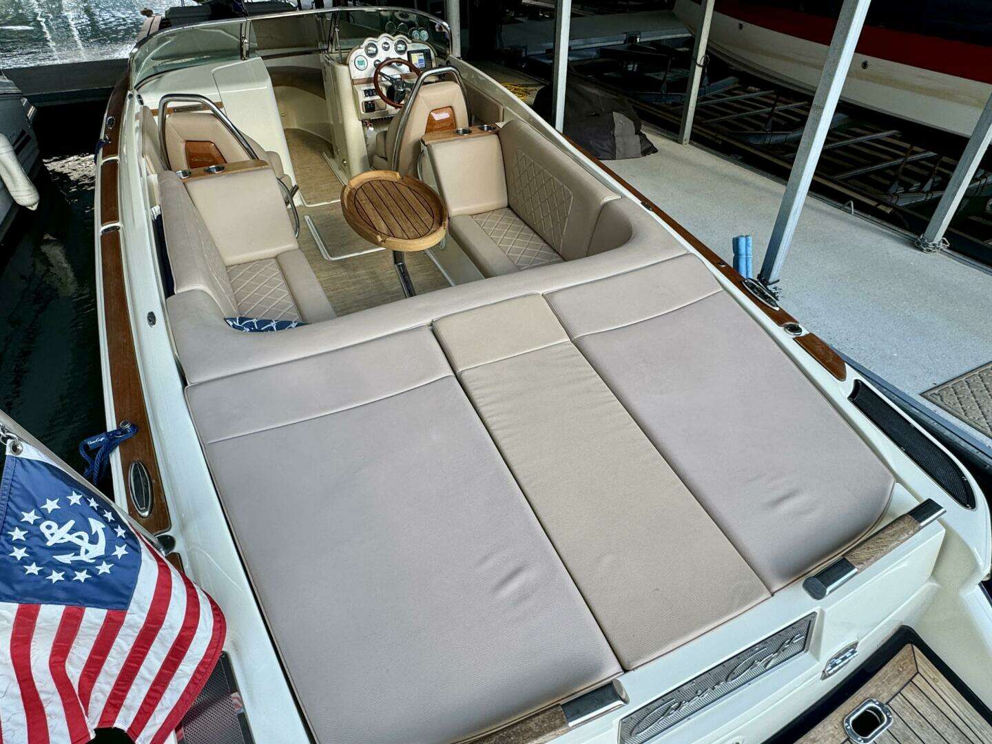 2018 Chris-Craft Launch 27 Heritage Trim Edition - Surf - Image 15