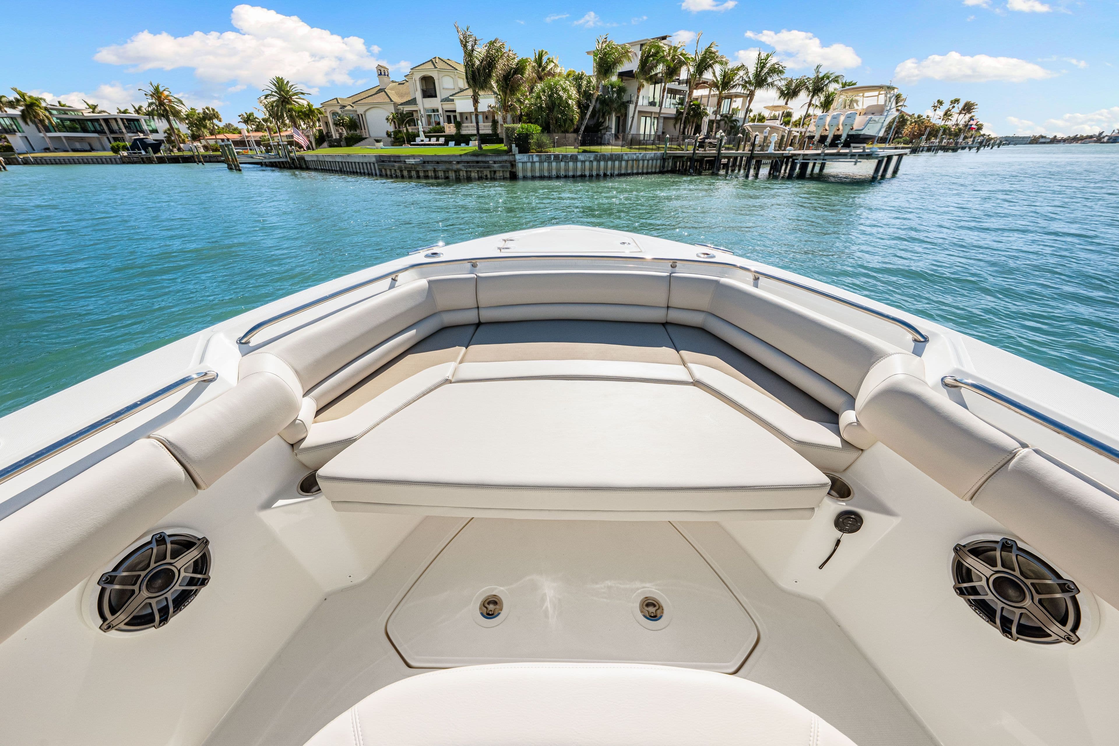 2026 Boston Whaler 330 Outrage - 62