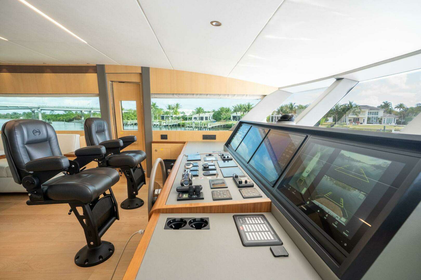 2023 Horizon 80FD - Image 33