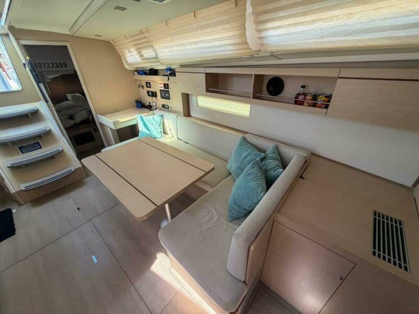 2022 Beneteau 40.1 - Image 7