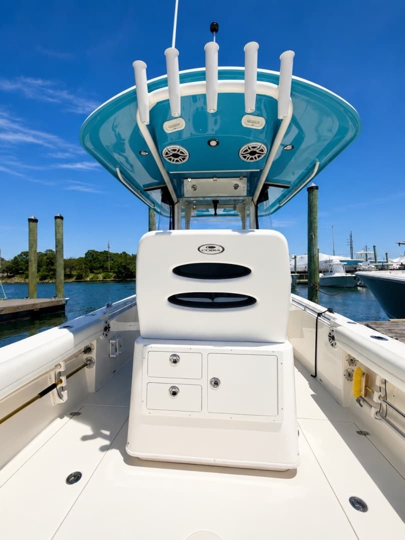 2020 Cobia 240CC - Image 8