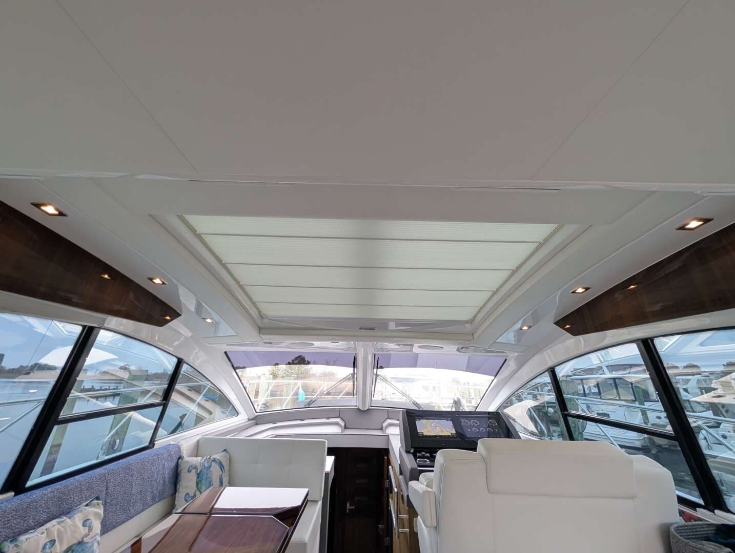 2022 Cruisers Yachts 54 Cantius - Image 23