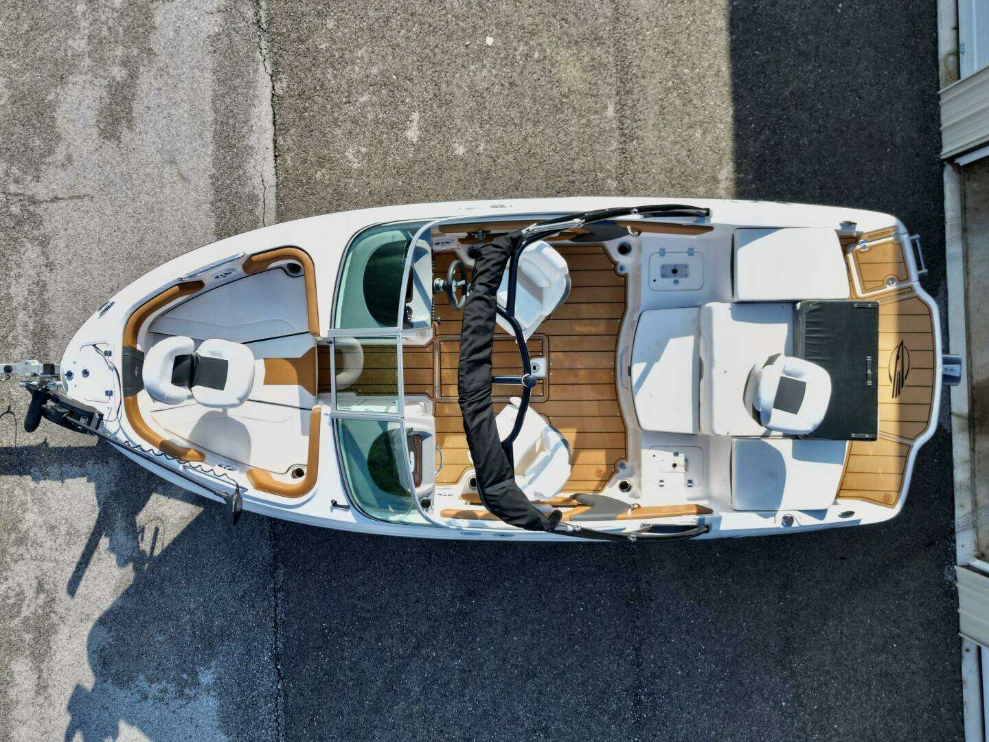2023 Chaparral 21 SSi Ski & Fish - Image 5