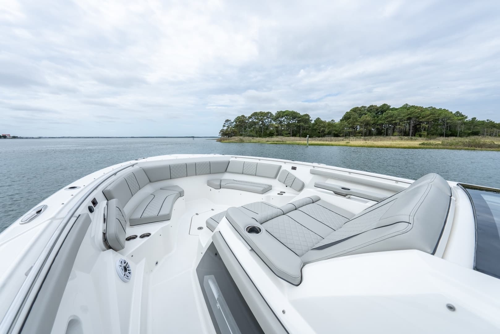 2023 Pursuit S 428 Sport - Image 16