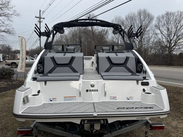 2026 Yamaha Boats 222XD - 10