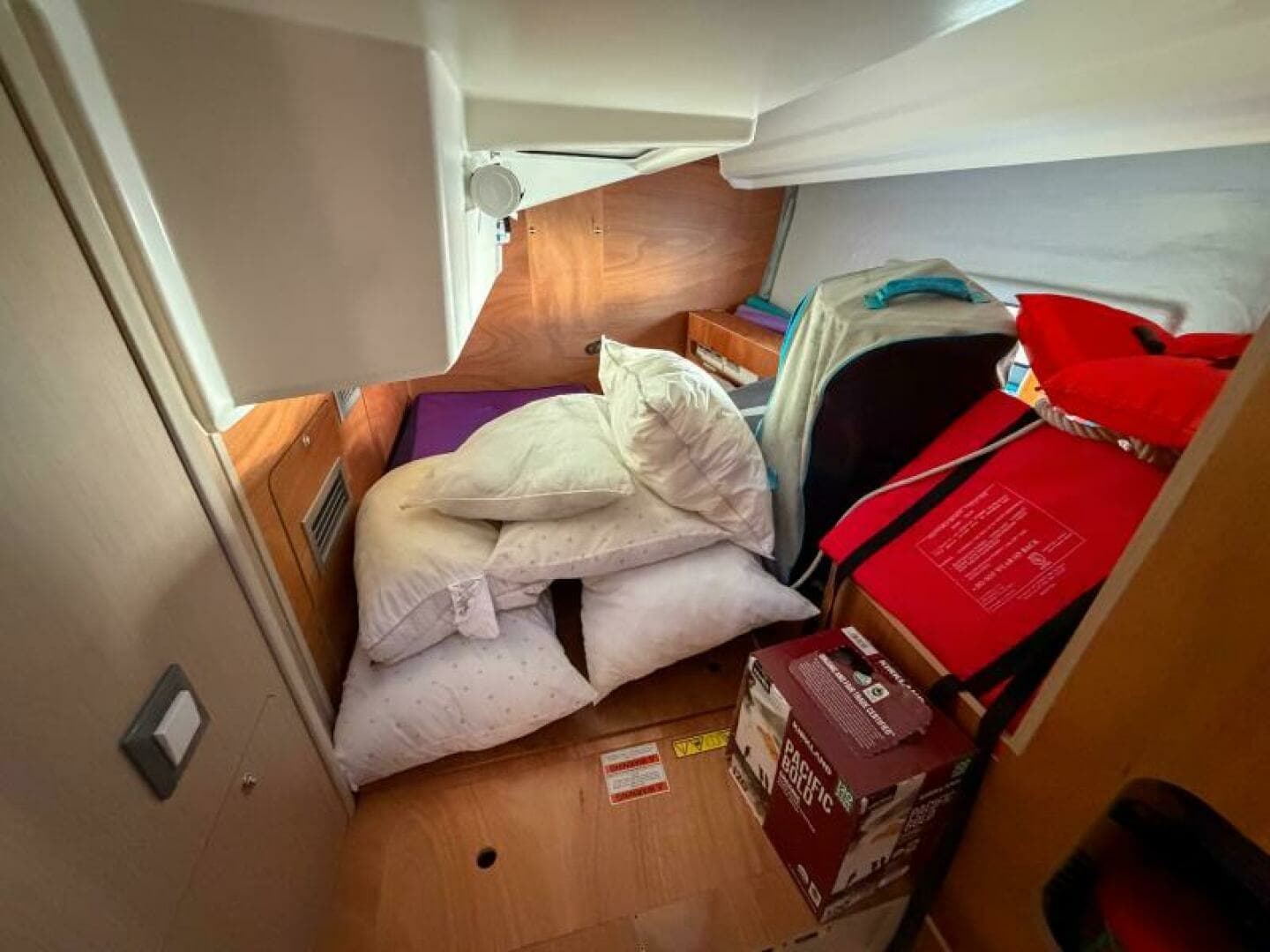 2022 Beneteau 40.1 - Image 27
