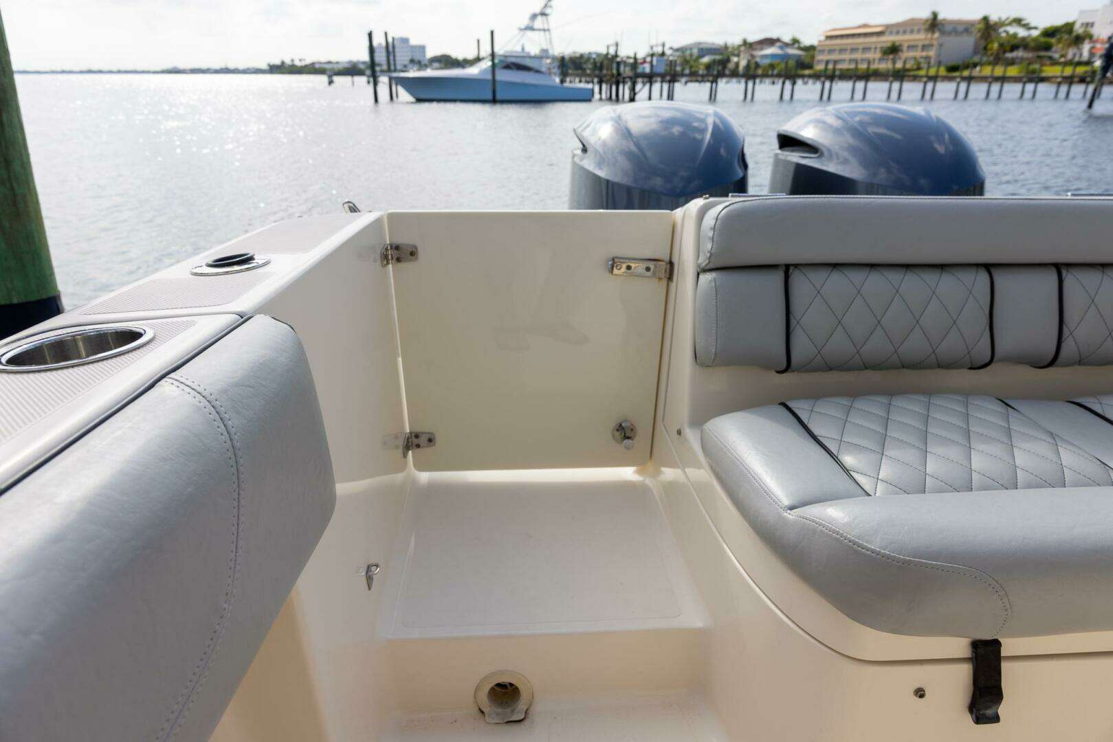 2012 Pursuit ST 310 Sport - Image 25