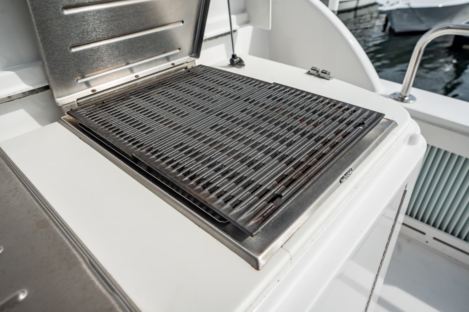2012 Hatteras — - Image 166