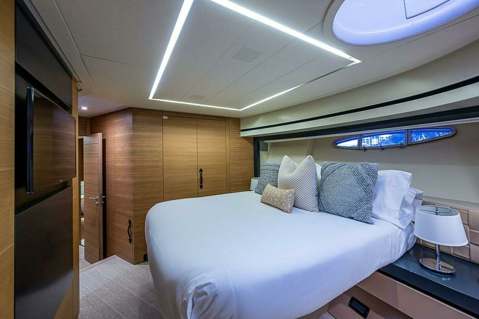 2014 Pershing Pershing 92 - Image 16