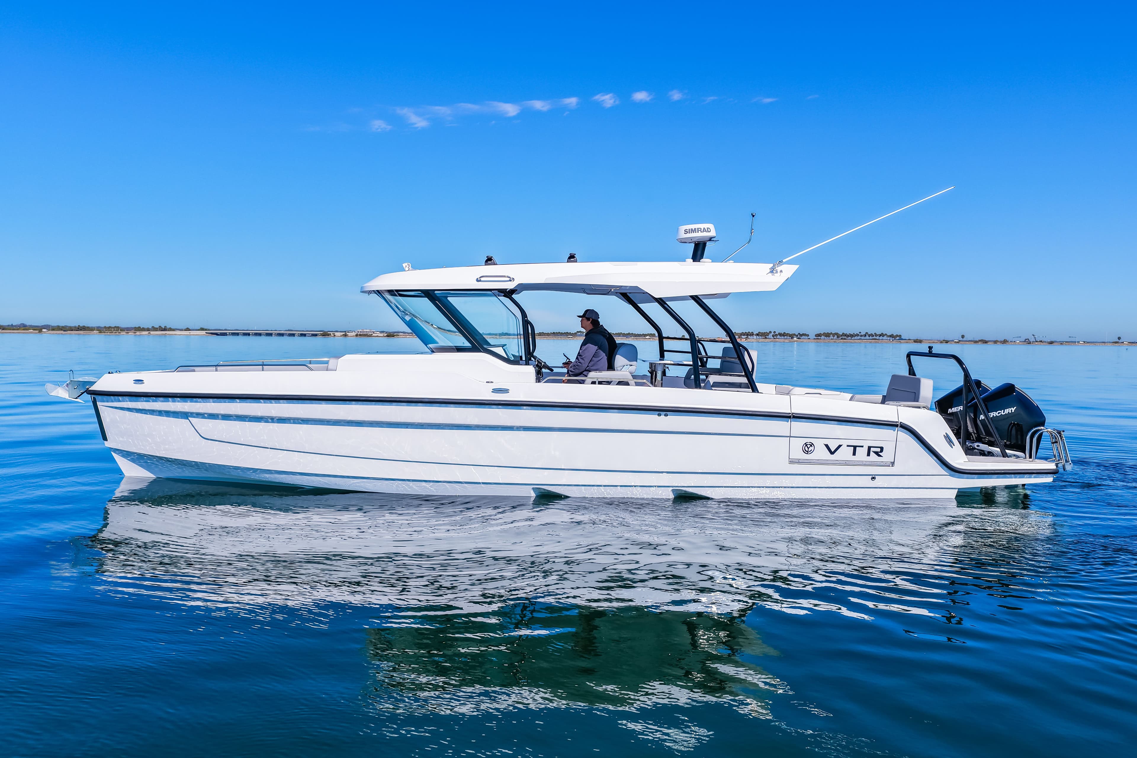 2026 Cruisers Yachts 38 VTR - 18