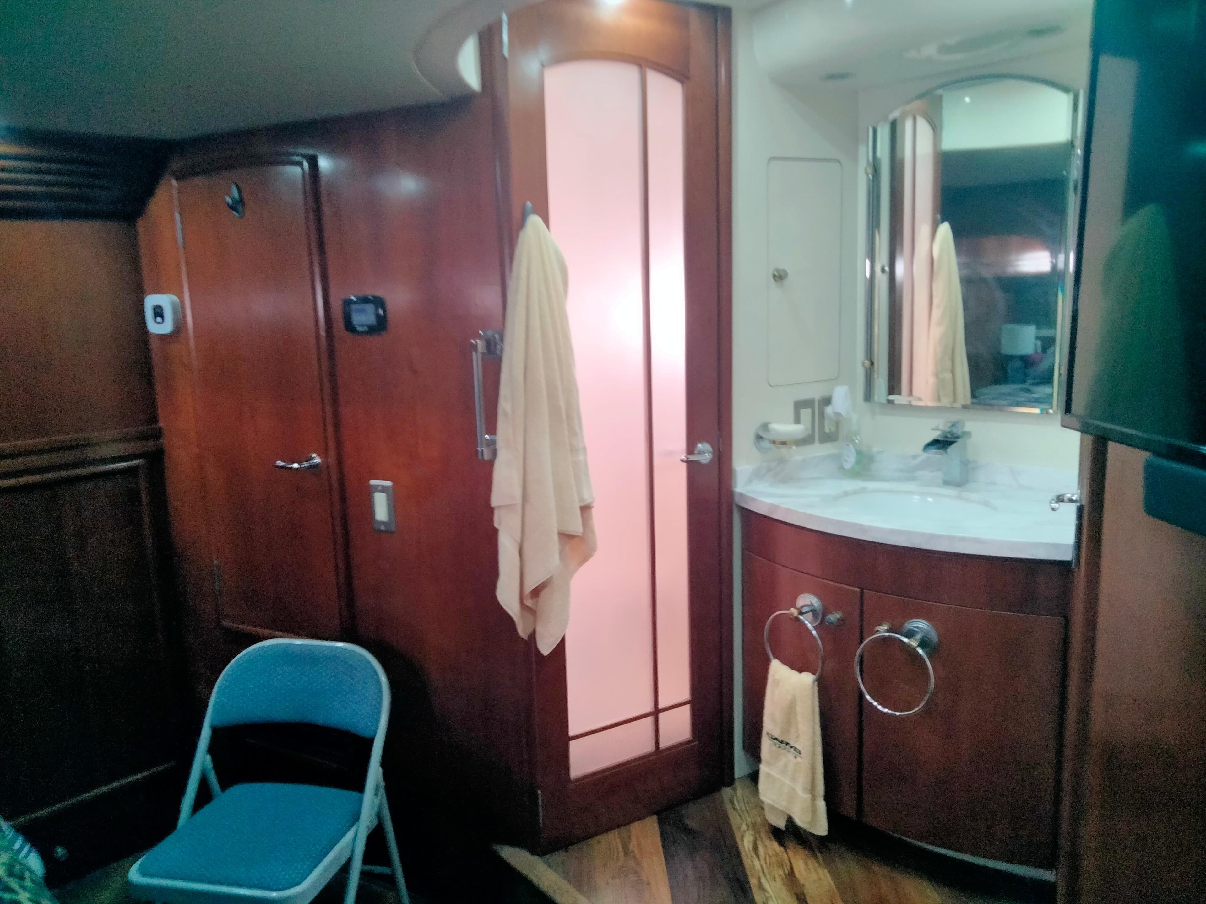 Interior of 1999 Carver 530 Voyager Pilothouse yacht.