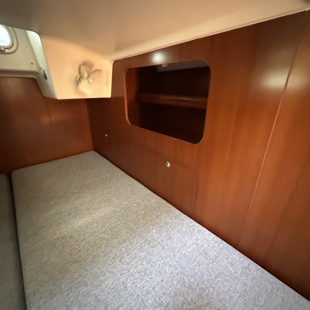2006 Beneteau 523 - Image 28