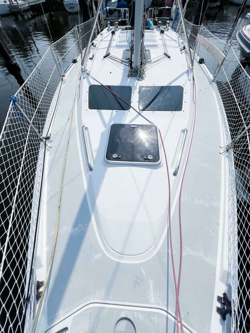 2002 Hunter 356 - Image 3