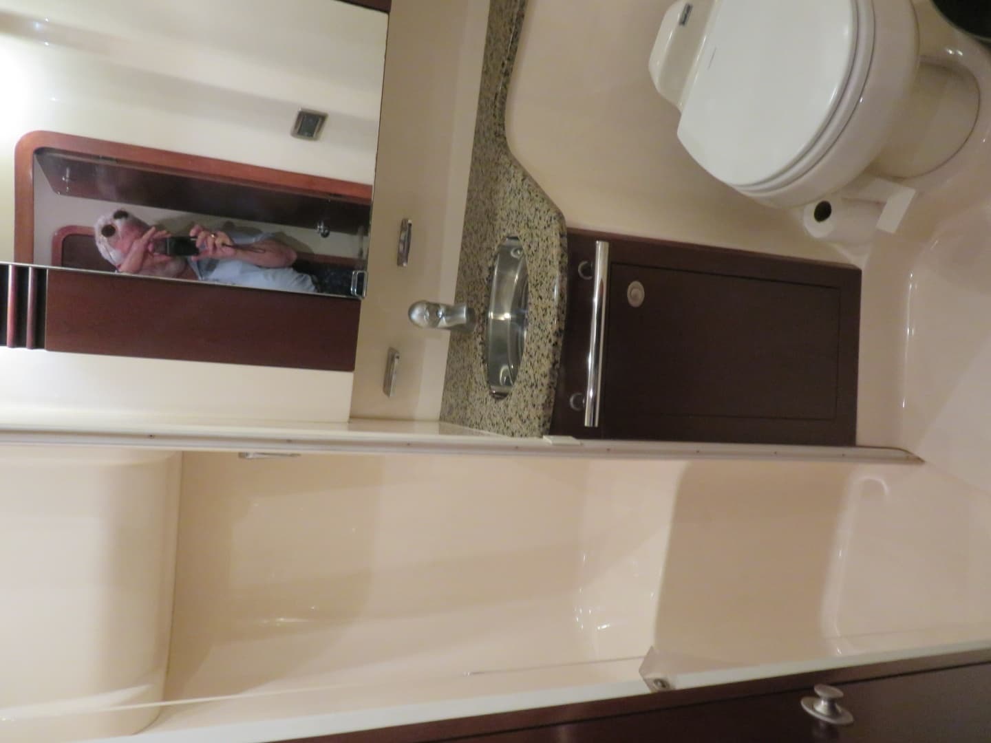 2007 Sea Ray 44 Sedan Bridge - Image 20