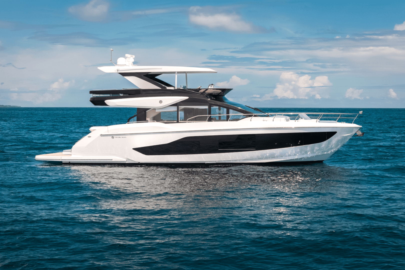 2026 Cruisers Yachts 57 FLY - Image 3