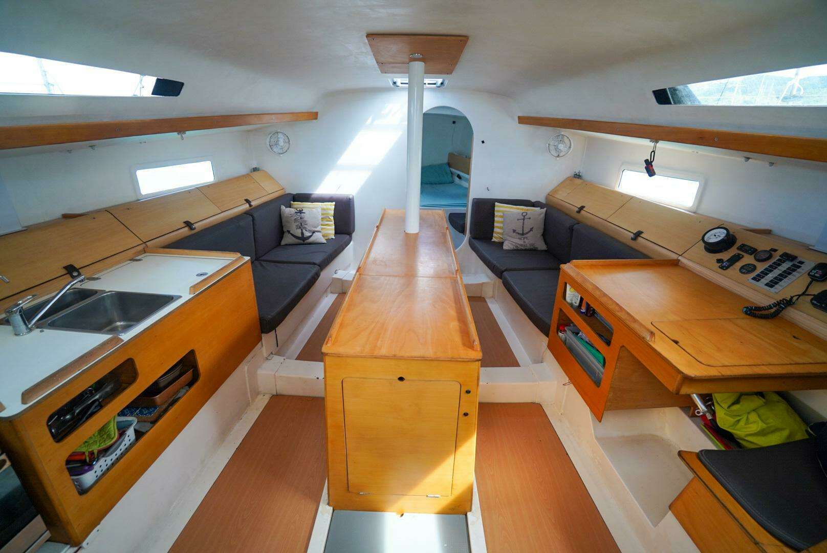 2012 Pogo 12.50 - Image 15