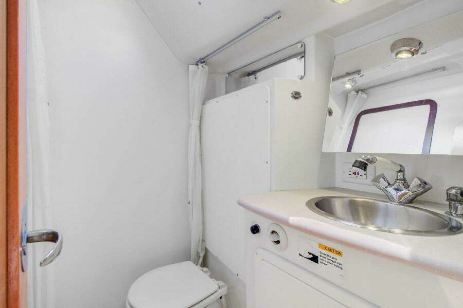 2011 Catalina 445 - Image 46