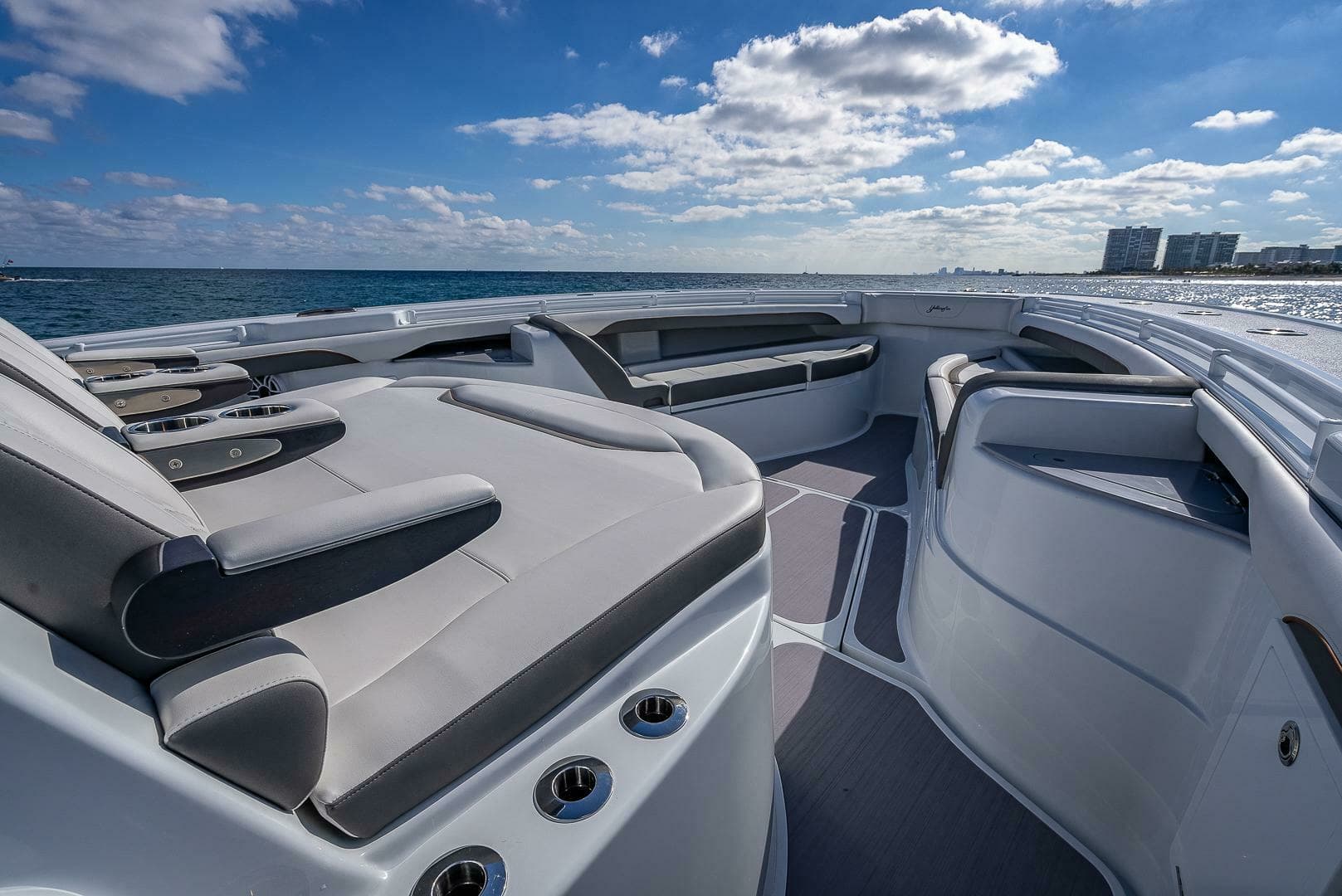 2024 Yellowfin 54 Offshore - Image 29