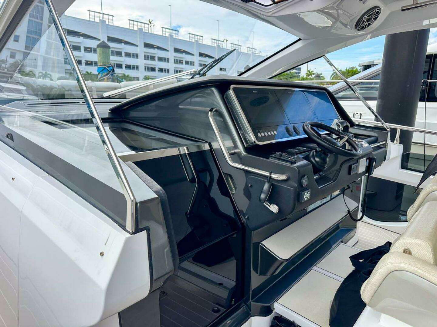 2023 Azimut Verve 47 - Image 26