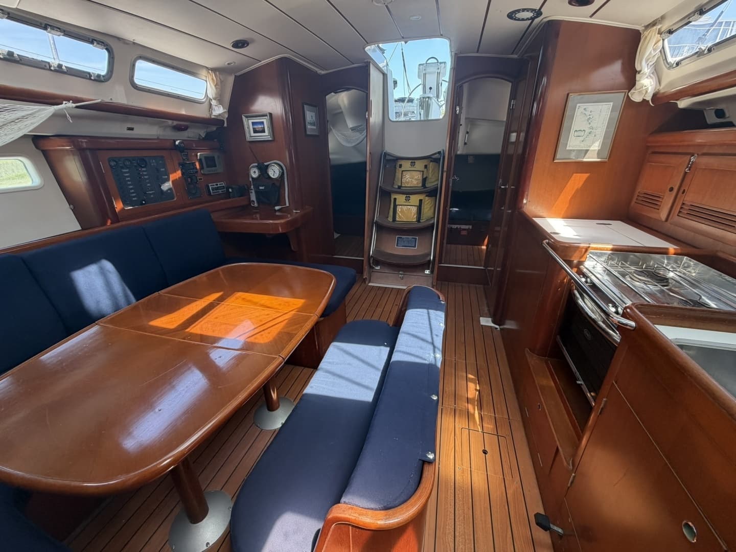 2006 Beneteau 423 - Image 93