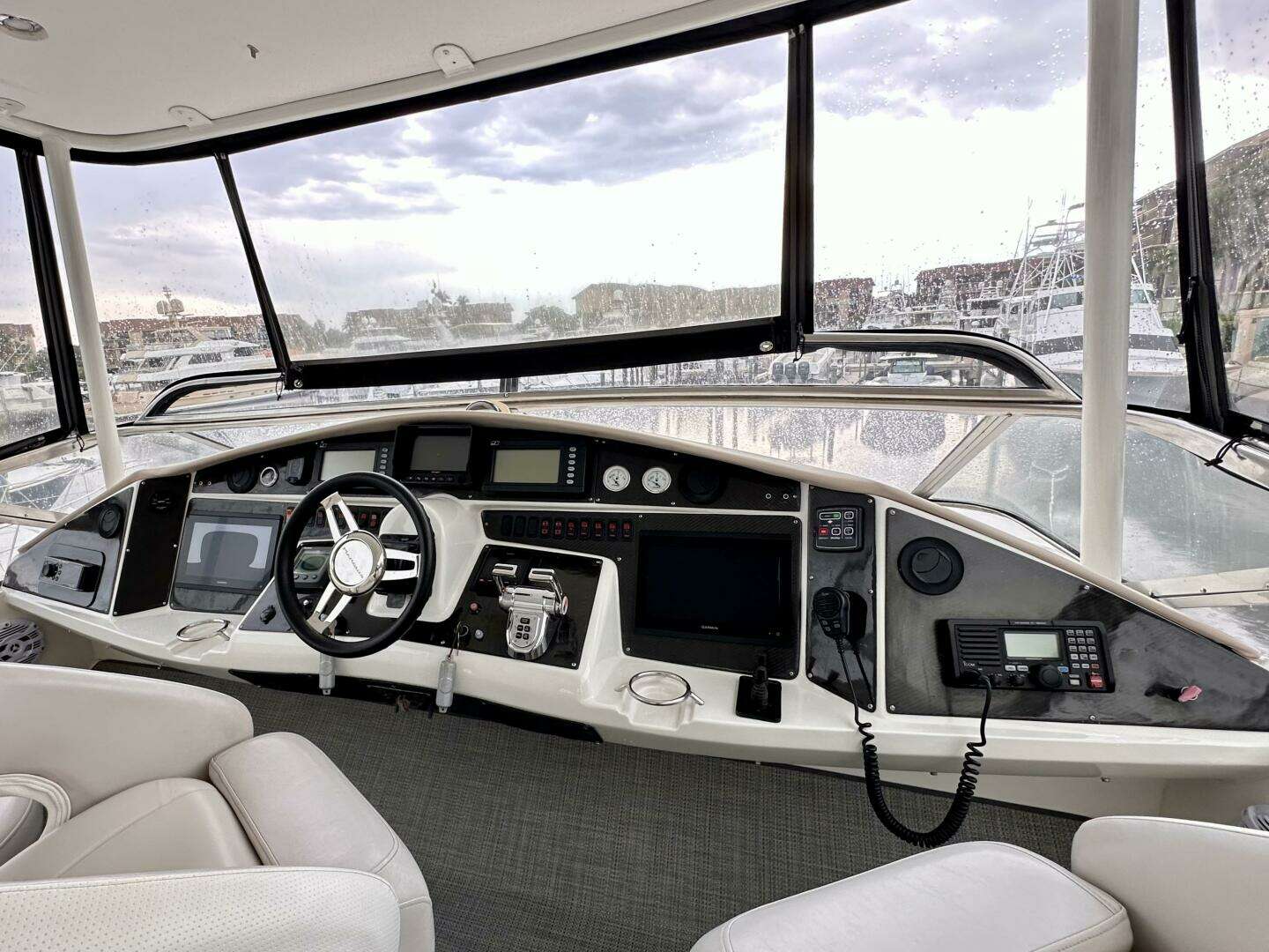 2006 Marquis 59 - Image 24