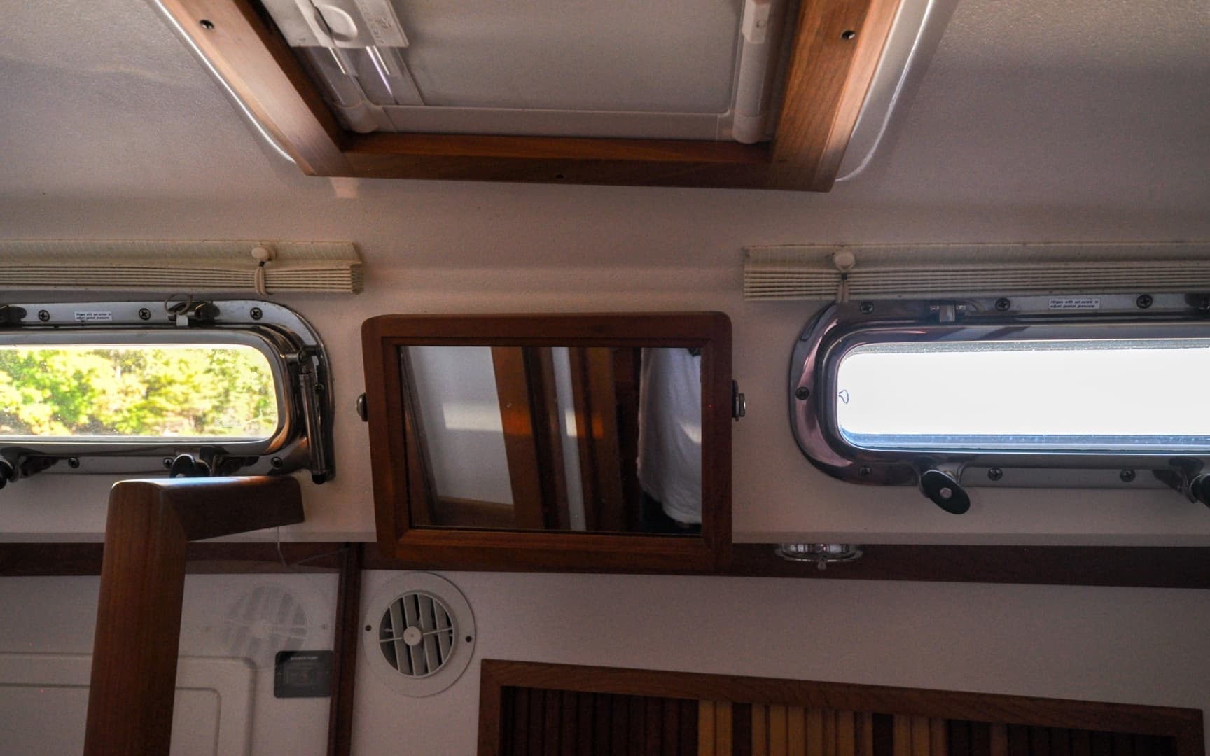 2004 Sabre 426 - Image 77