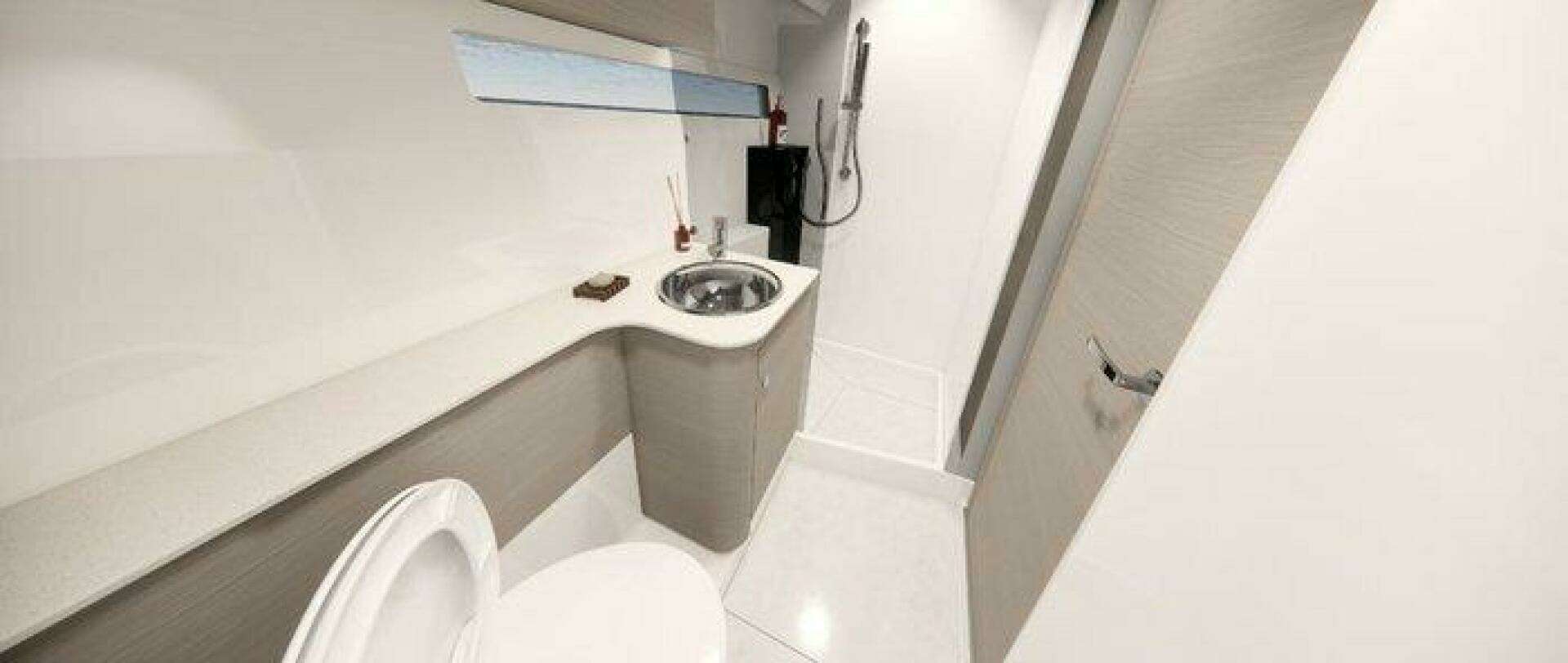 2026 Nimbus 495 Flybridge - Image 20