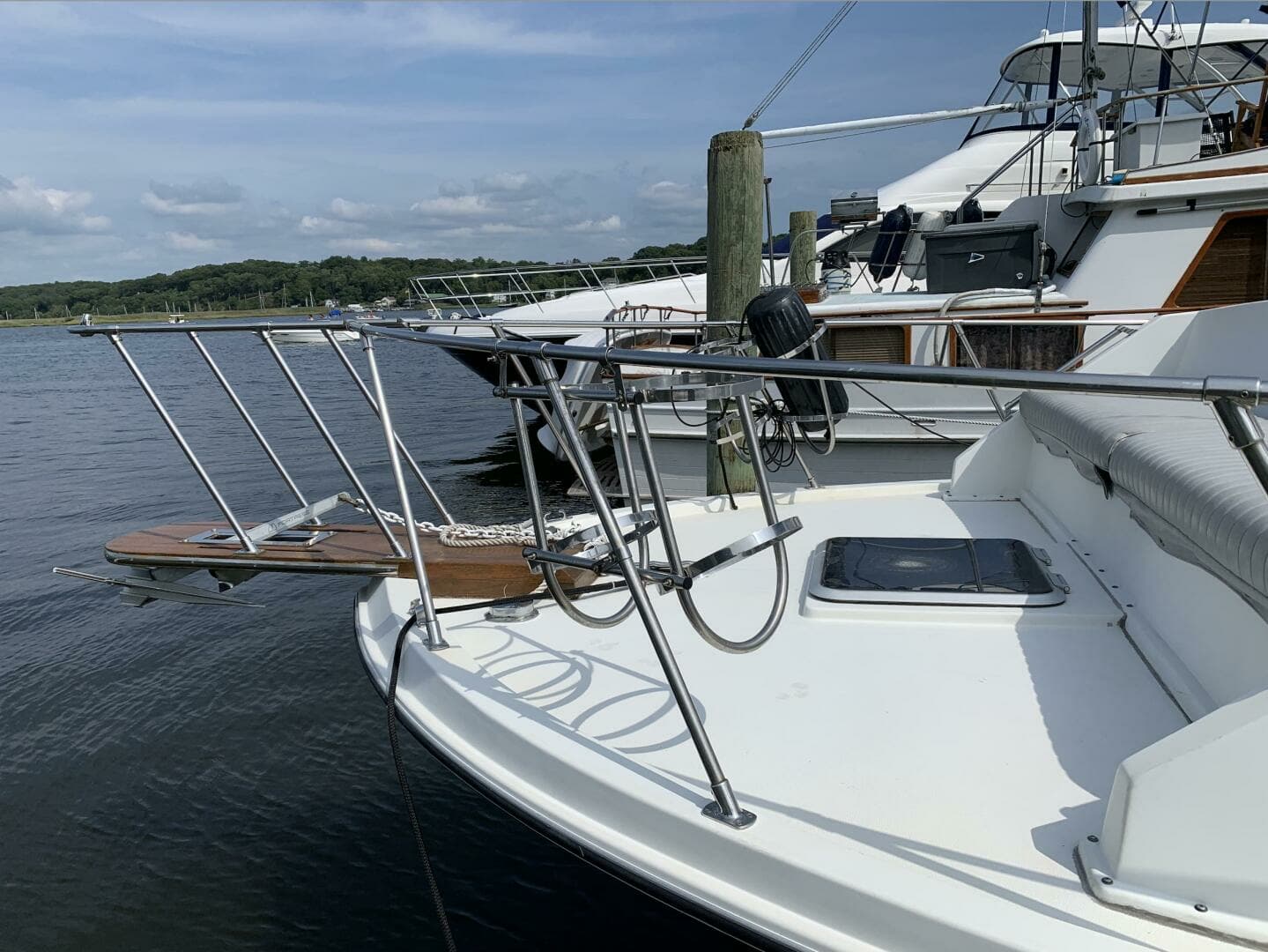 1984 Carver Mariner - Image 6