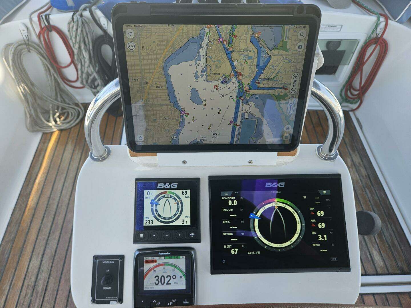 2000 Beneteau 36 Center Cockpit - Image 11