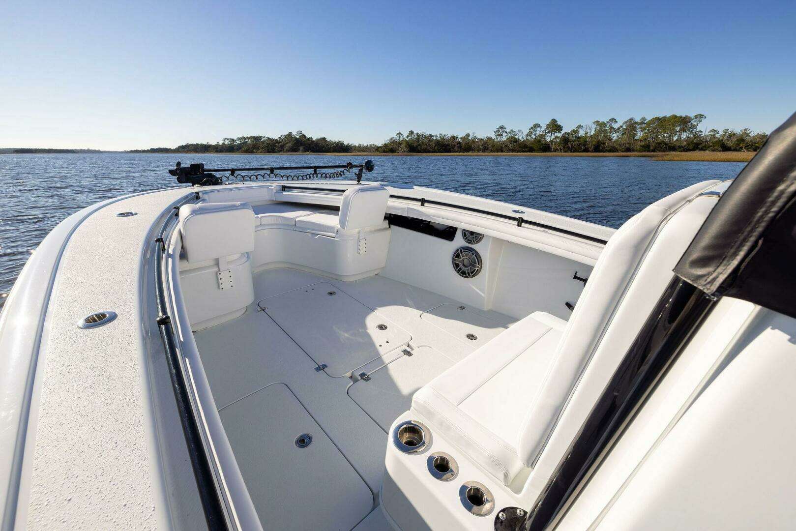 2023 Yellowfin 32 Offshore - Image 49