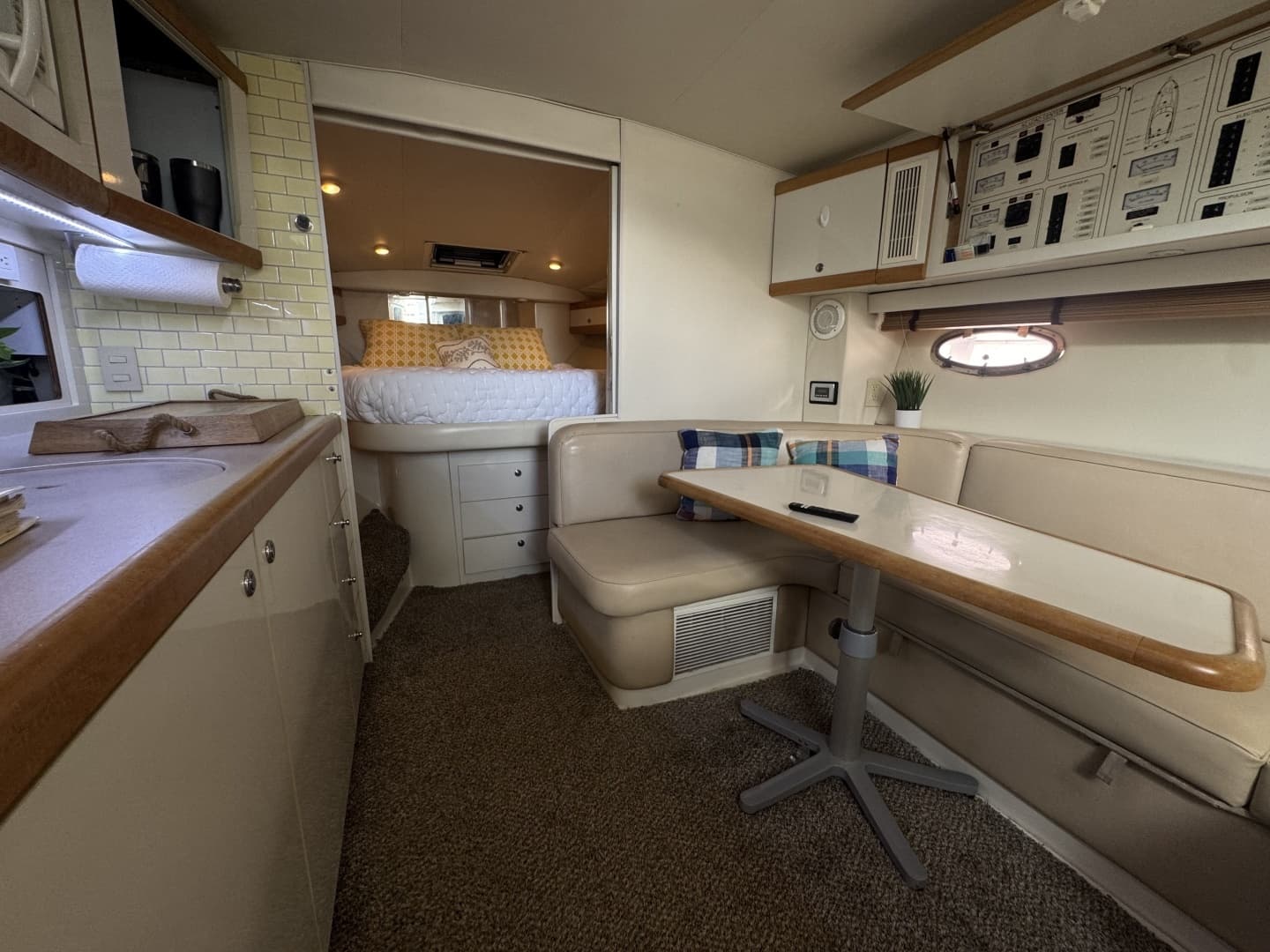 1995 Trojan 350 Express - Image 21