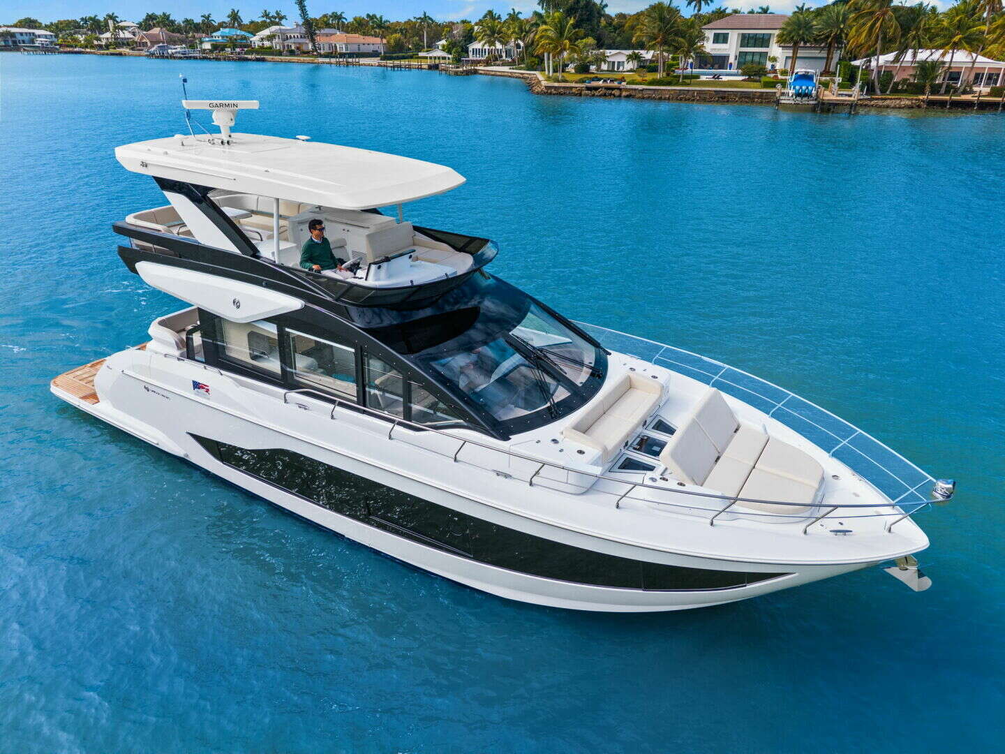 2026 Cruisers Yachts 57 FLY - Image 13