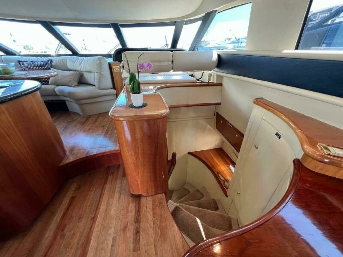 2001 Neptunus 56 Flybridge - Image 14