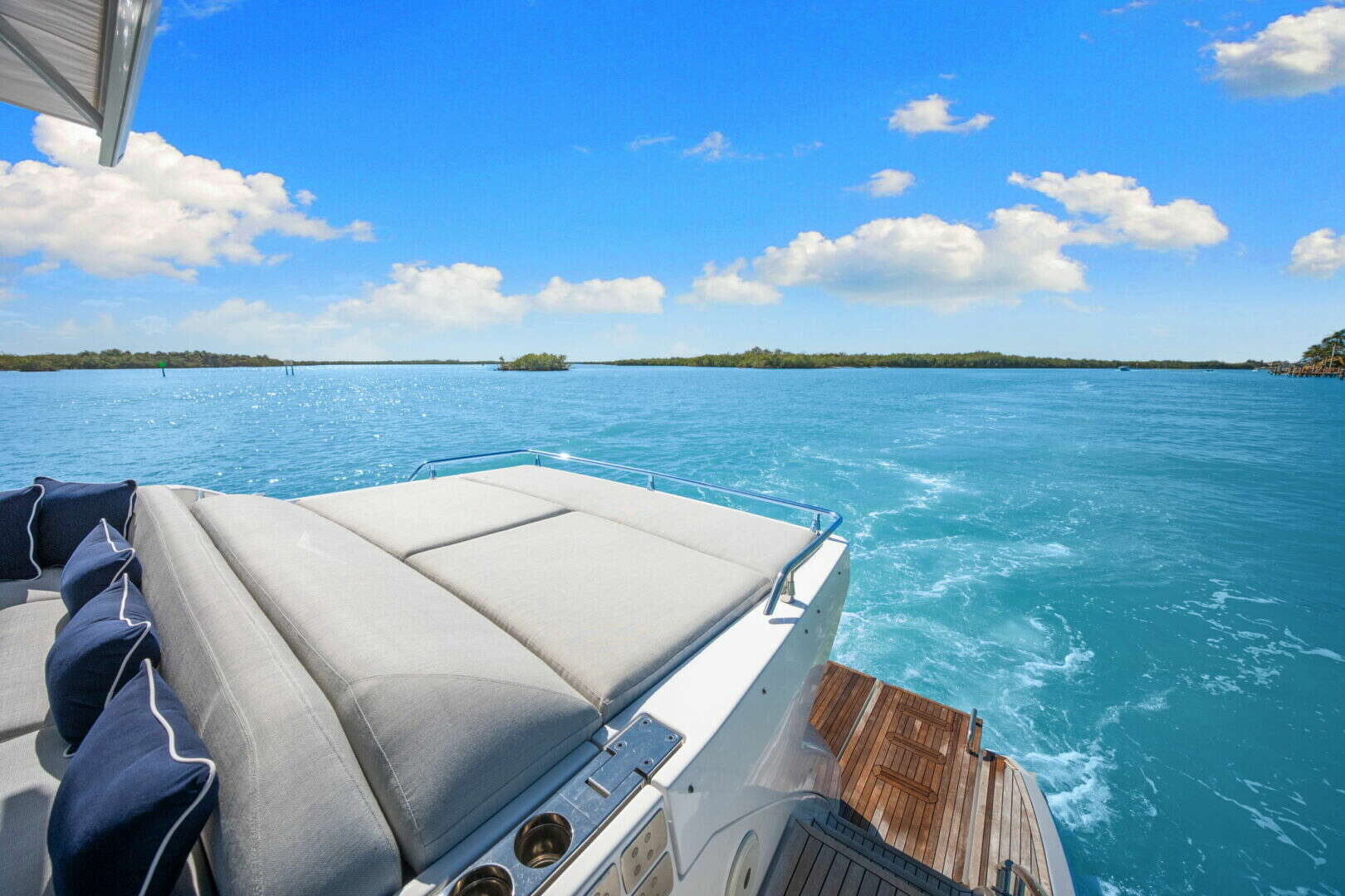 2022 Azimut S6 - Image 44