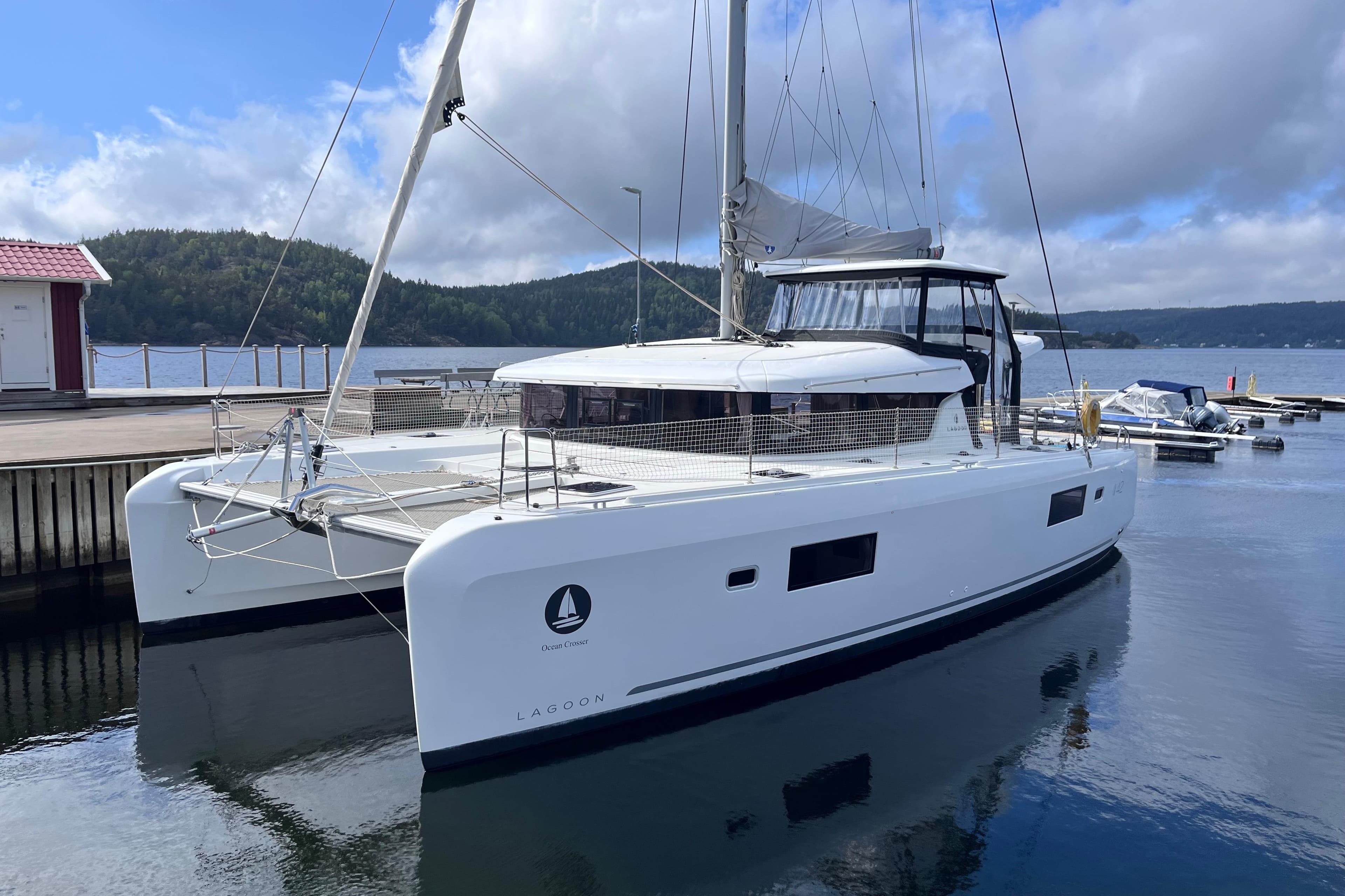 2024 Lagoon 42