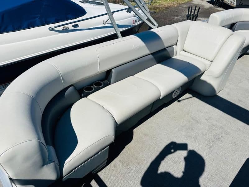 2022 SunChaser 20 LR - 12