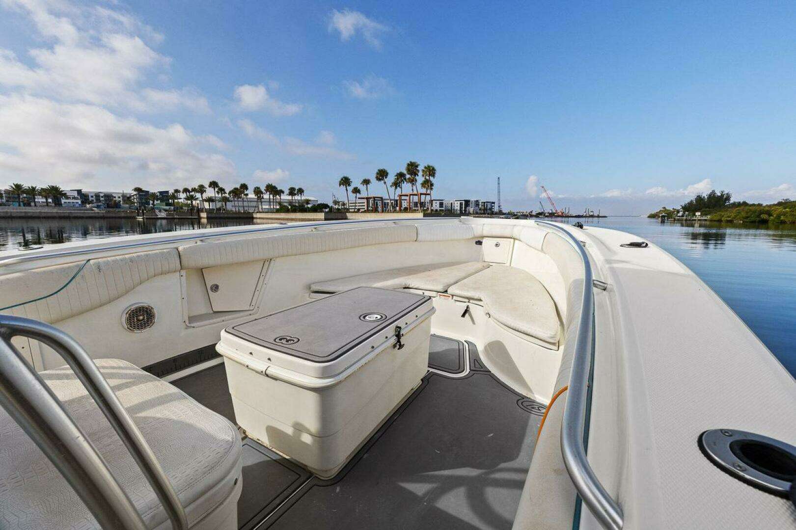 2004 Hydra-Sports Vector 3300 CC - Image 3