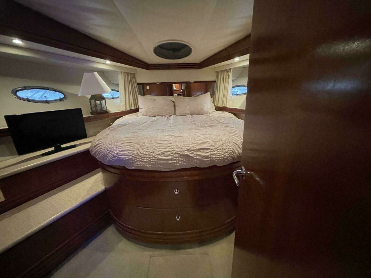 1998 Carver 53 Voyager - Image 65