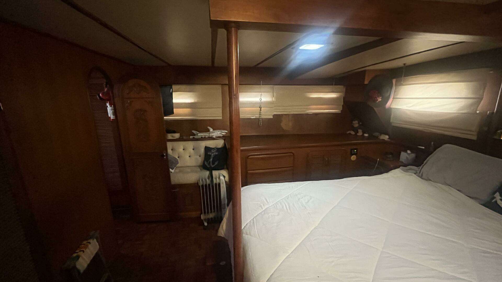 1986 Marine Trader Med Yacht 62 Yachtfish - Image 54