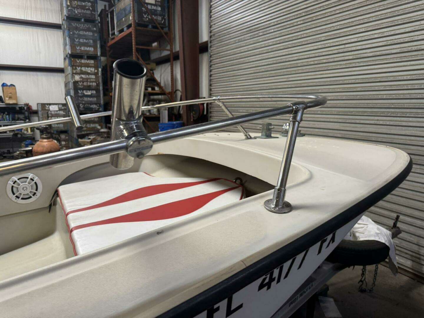 1988 Boston Whaler 17 Newport - Image 14