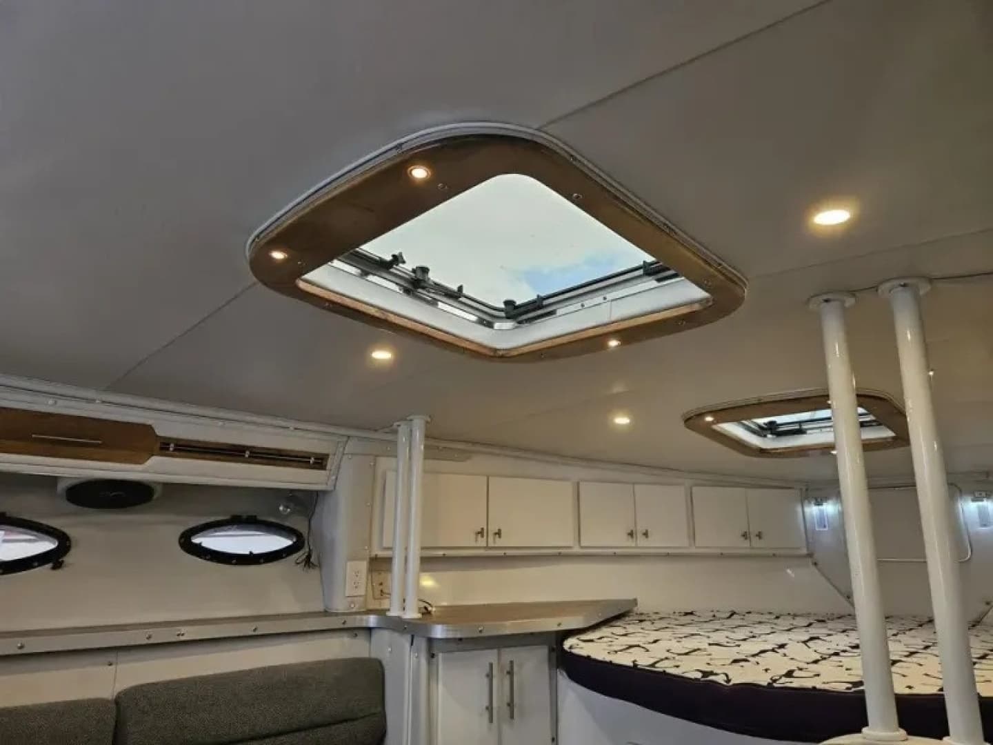 1990 Wellcraft GRAN SPORT 3400 - Image 11