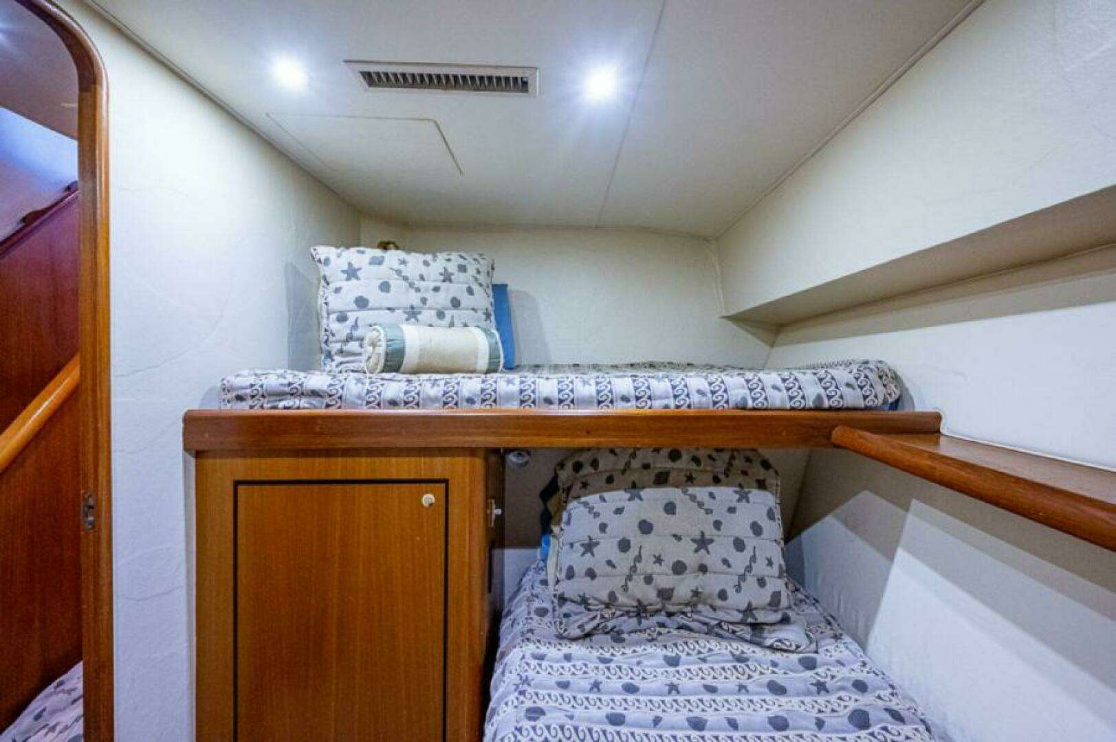 1999 Ocean Yachts 60 Convertible - Image 52