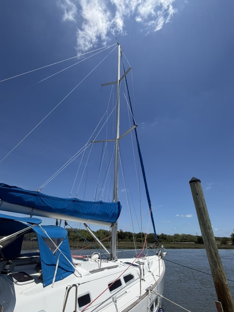 2006 Beneteau 423 - Image 12