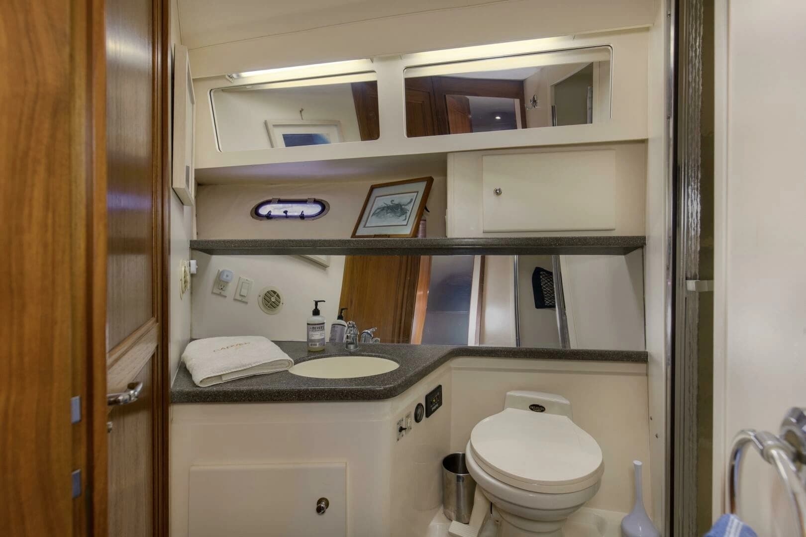 1997 Carver 445 Aft Cabin - Image 14